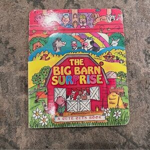 The Big Barn Surprise - A Cute Cuts Book